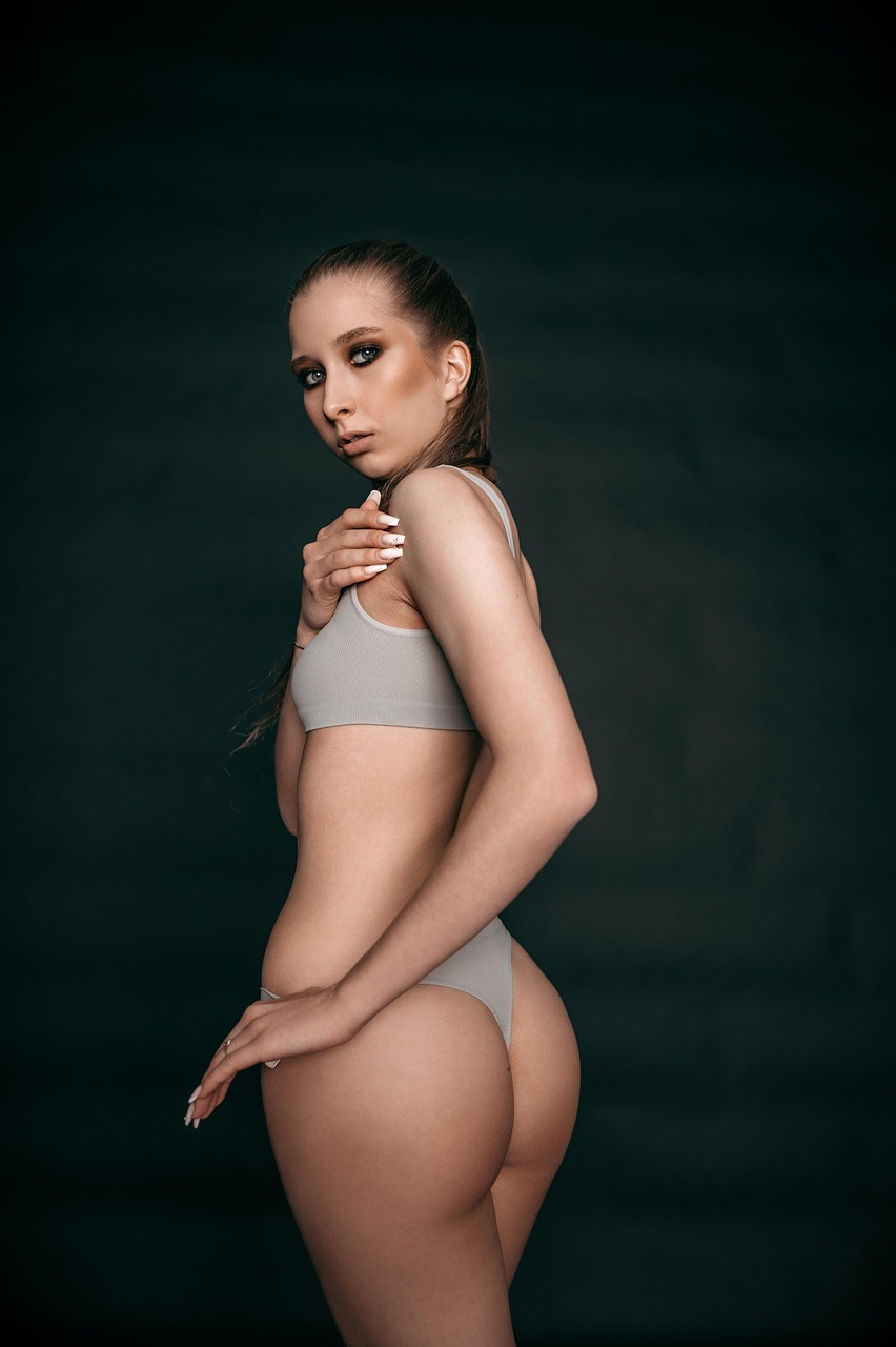 Ustina — erotic massage